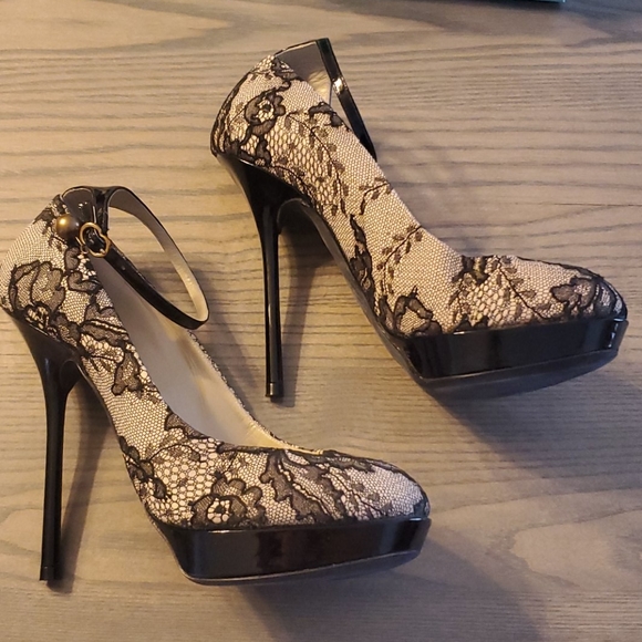 Authentic Vintage John Galliano Lace Pumps - Picture 7 of 16